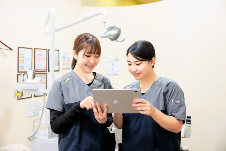 わからないことはスタッフ同士で相談